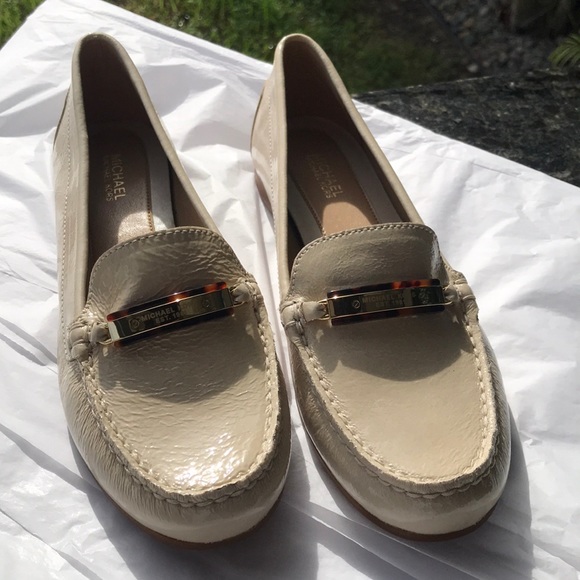 📍New Michael Kors Loafers - Picture 4 of 4